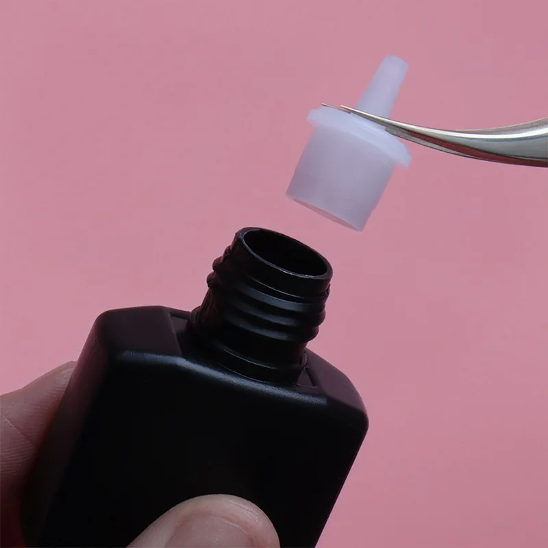 vvocci 20個入り まつげエクステ用接着剤ボトルプラグ - Lash Adhesive Glue のレビューと価格